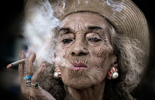 smoking-effects-early-aging